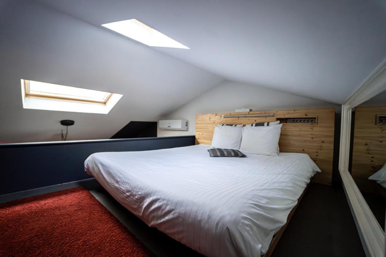 Le Lov'T - Suite Avec Jacuzzi Spontin エクステリア 写真